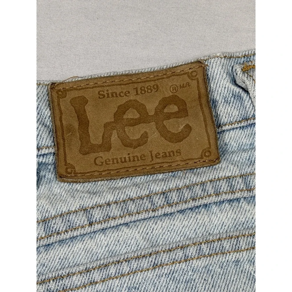 Vintage Lee Shorts Mens 36 Light Wash Denim Bermuda Cutoff Raw Hem USA Casual